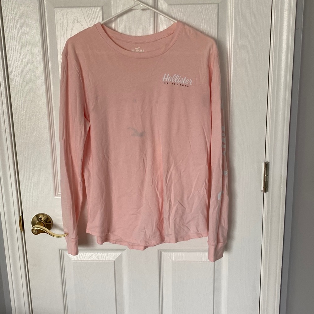 Woman’s Hollister long sleeve shirt